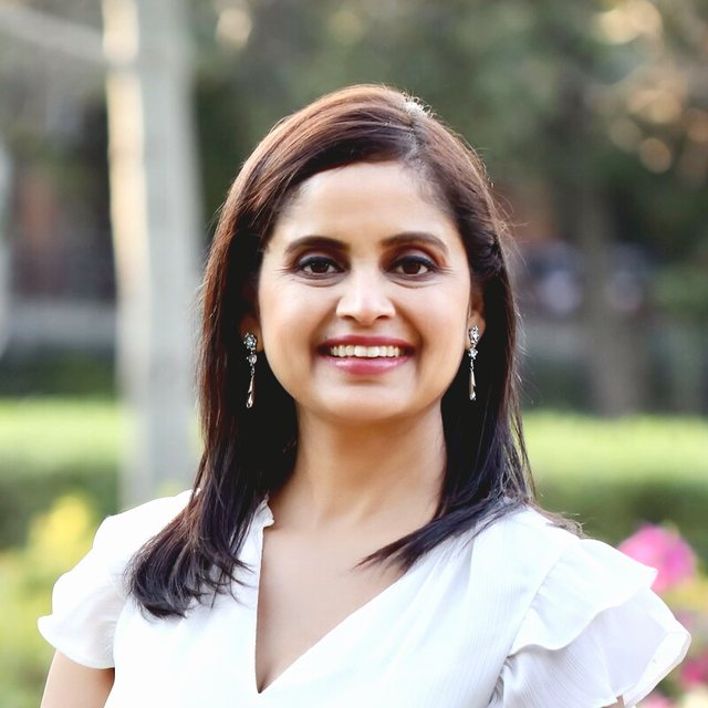 Dr. Manjari Chandra